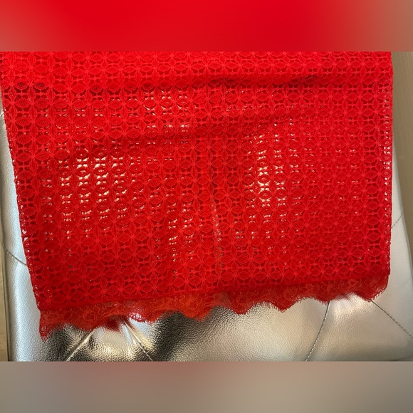 MARCIANO LACE PENCIL SKIRT - Picture 7 of 11